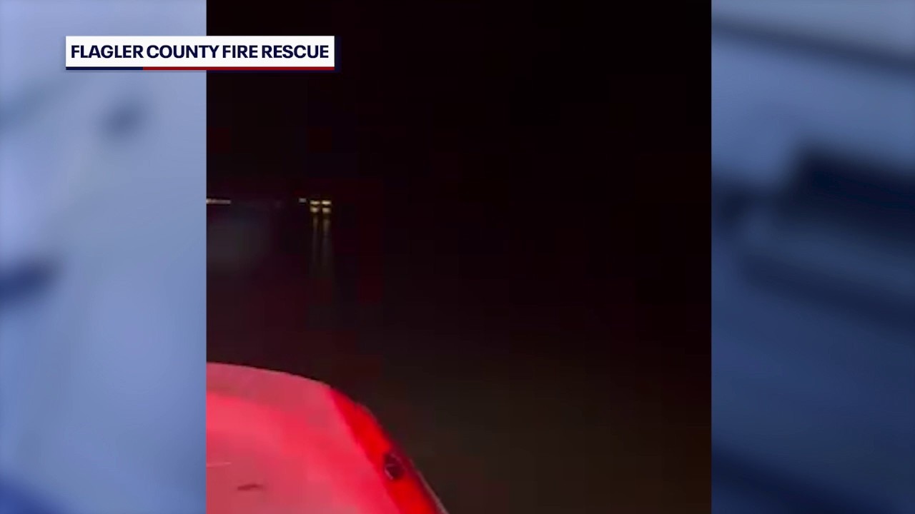 33-foot vessel sinks off Florida Coast