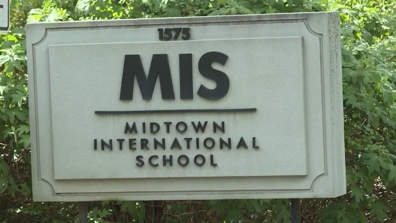 Midtown Atlanta school faces class-action lawsuit