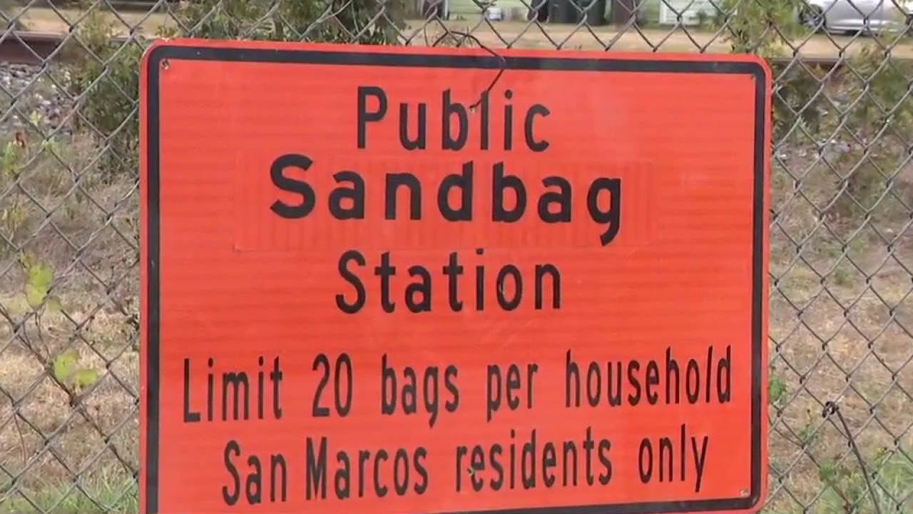 San Marcos sandbag distribution