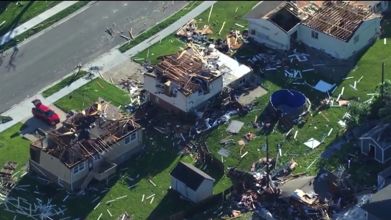 Thousands across Illinois, Indiana still without power after severe weather outbreak