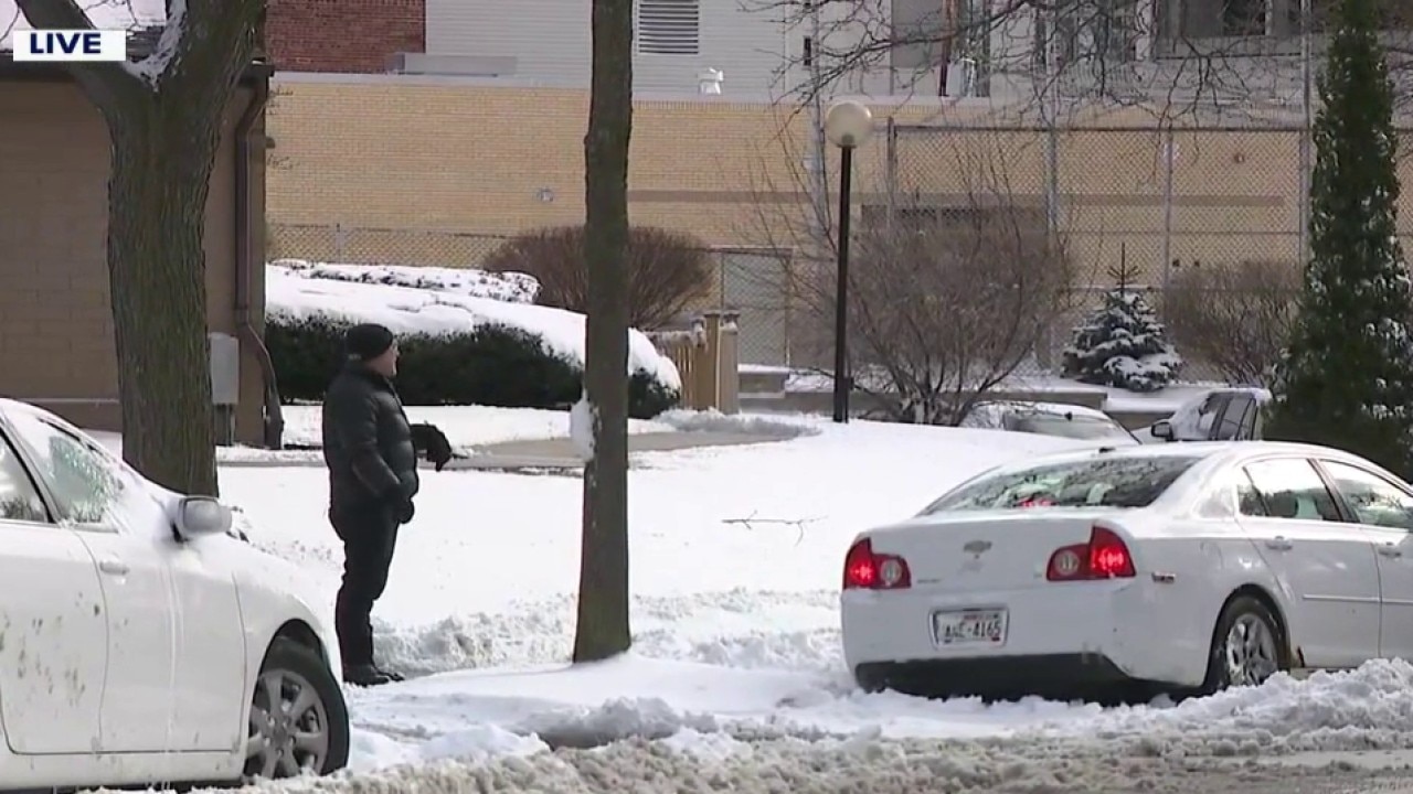 Jason offers to help people in the snow, that help is declined