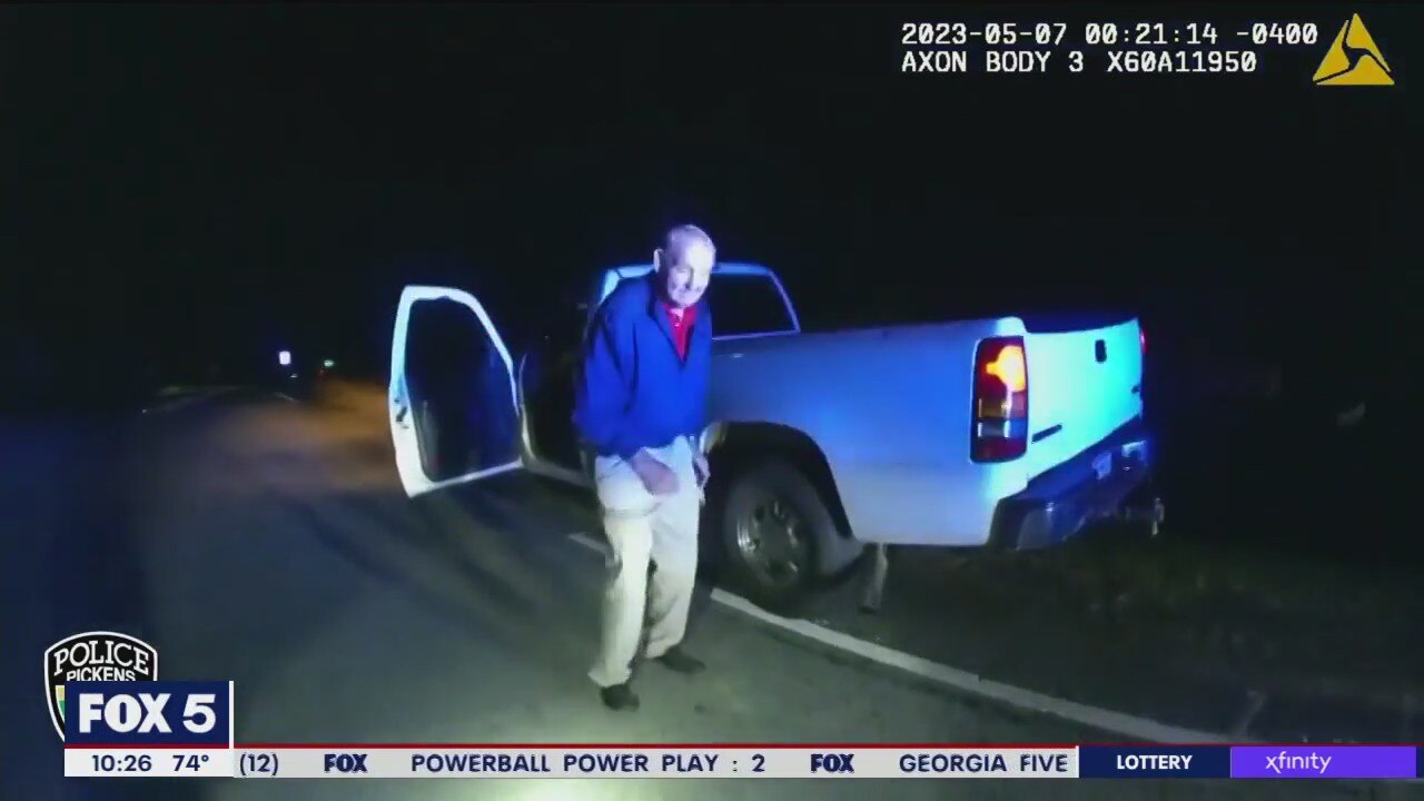 Officer gets dance lesson during traffic stop