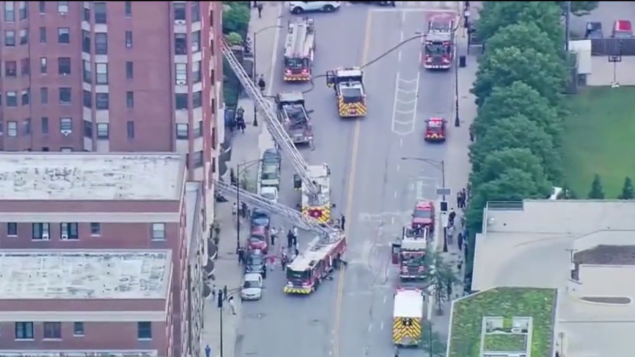 Person jumps from fifth floor of Edgewater high-rise after early morning fire