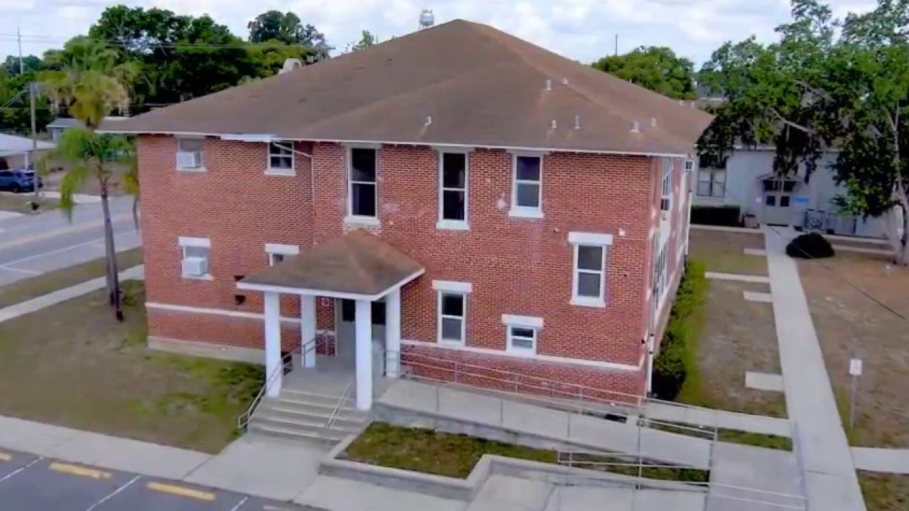 Historical society fights to save century-old schoolhouse