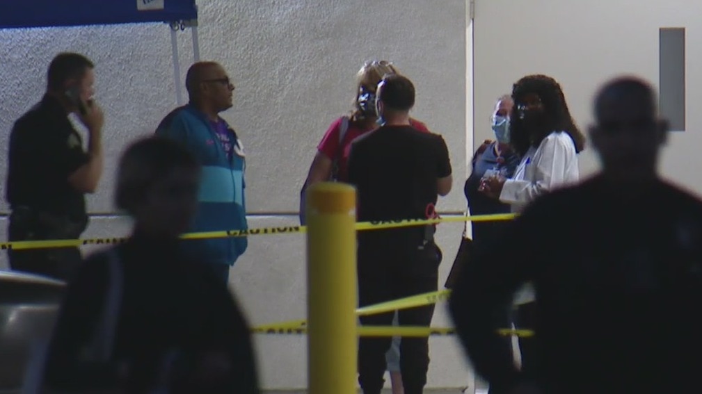 Worker stabbed at LA County hospital