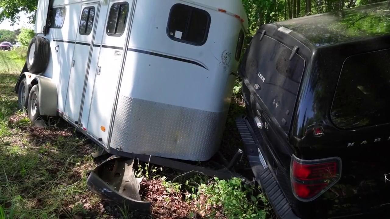 Three people, one horse hurt in head-on crash in Johnston County