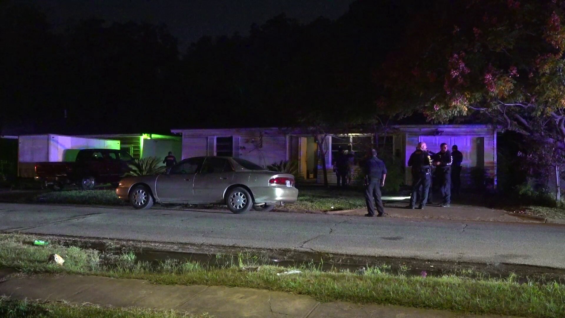 Man shot in southeast Houston home invasion