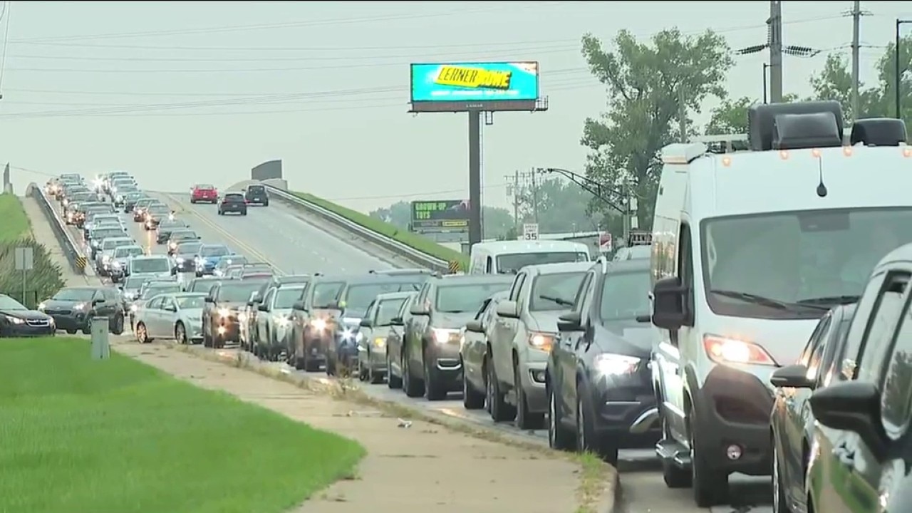 Long gas lines, possible fuel shortages after severe storms in Chicagoland