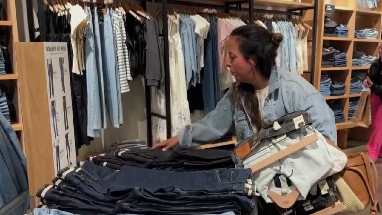 Levi's will now offer clothing repair services