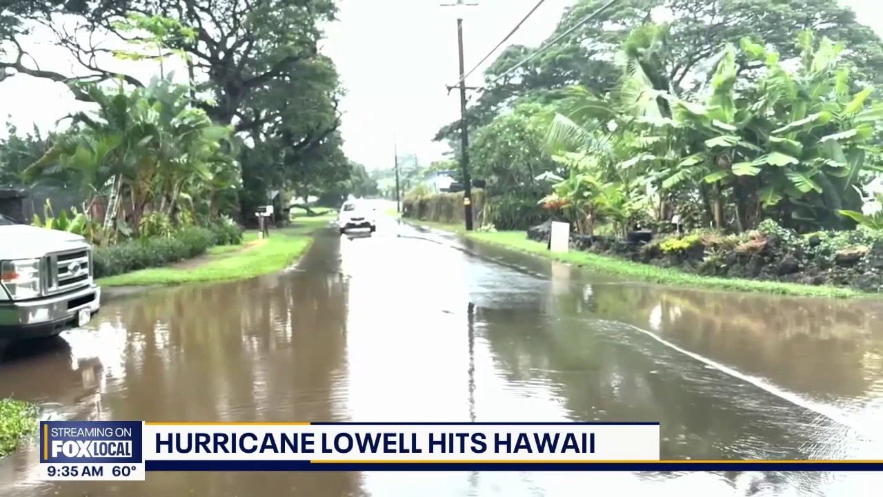 Hurricane Lowell hits Hawaii
