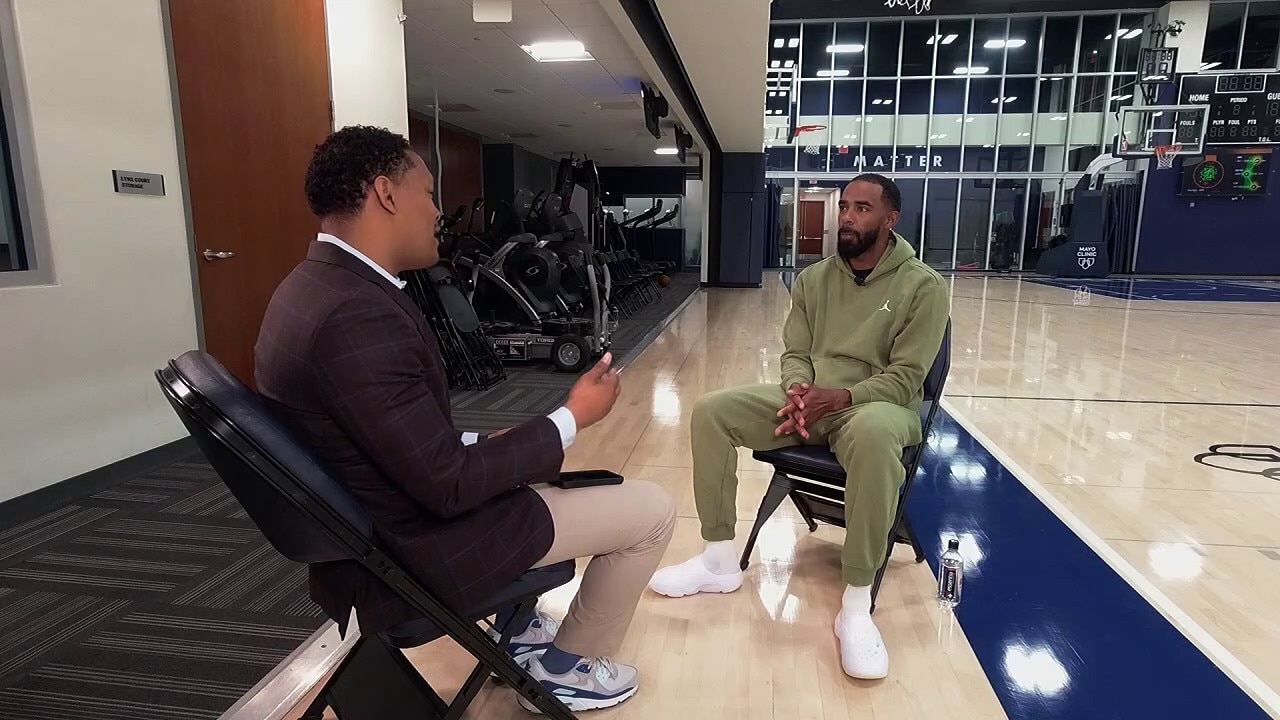 Mike Conley taking on new role for playoff-bound Timberwolves