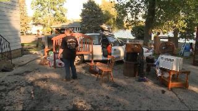 Fire destroys apartment complex in Kenosha County