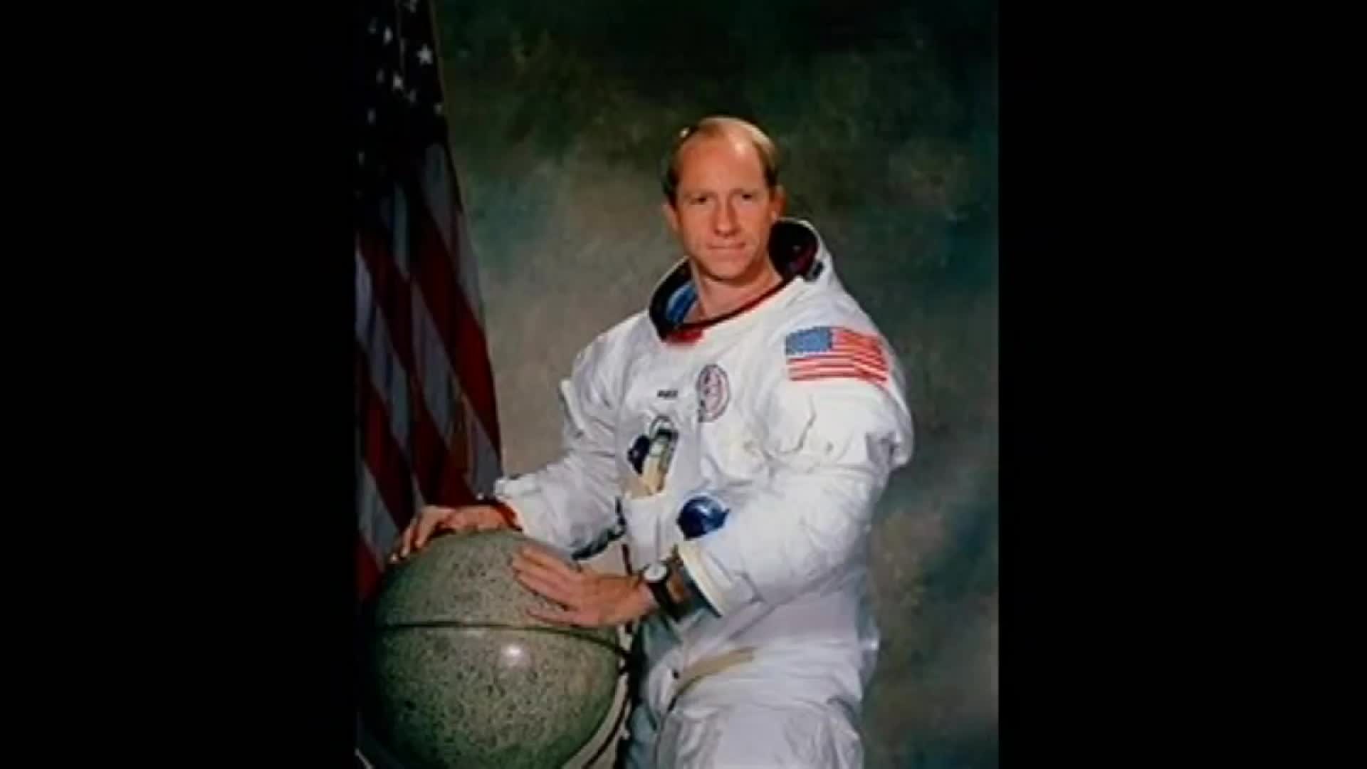 Al Worden dies at 88