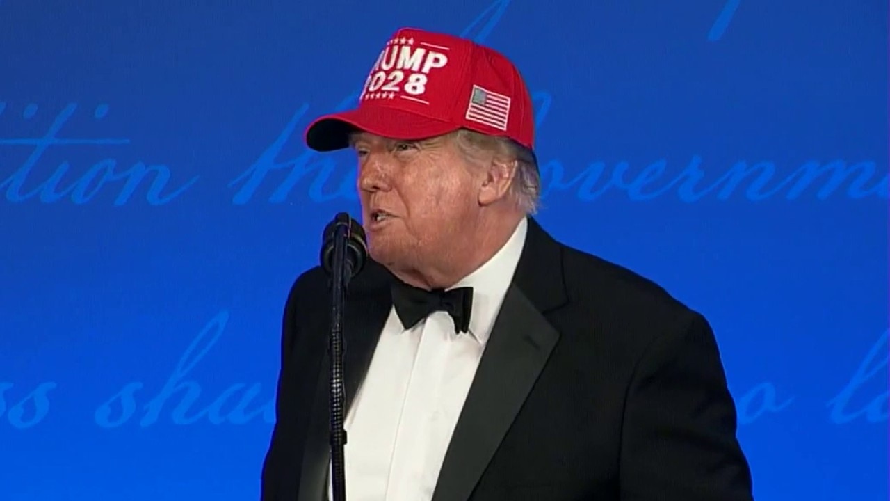 President Trump teases 3rd term at Correspondent's Dinner