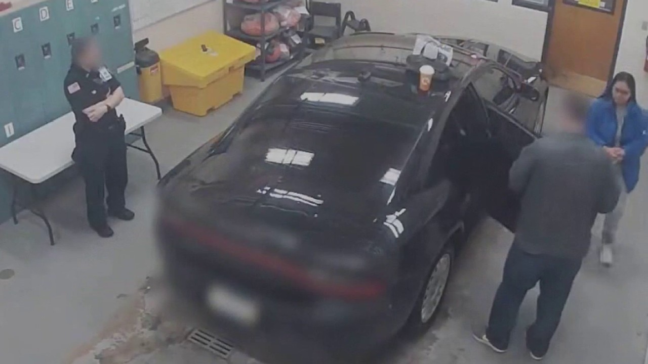 Fact-checking DHS claims on ICE detainers at MN jails