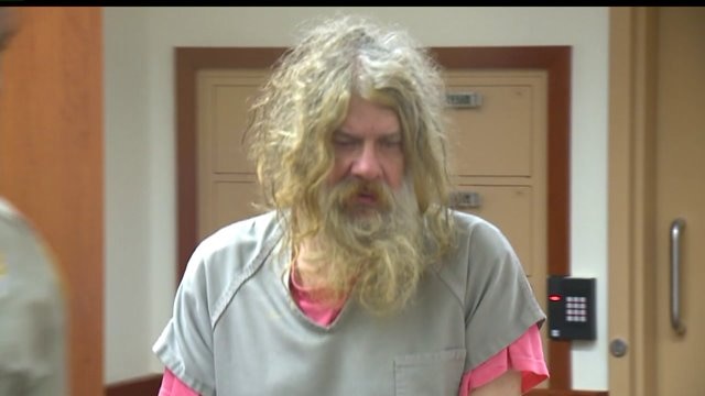 Man charged with trying to lure children