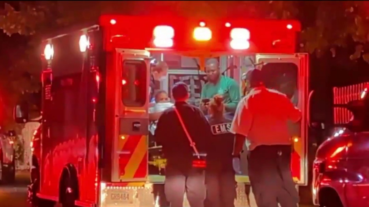 Dad flags down first responders to help deliver baby in storm