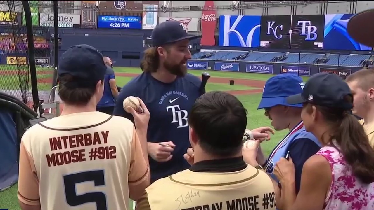 Rays player shares love of the sport