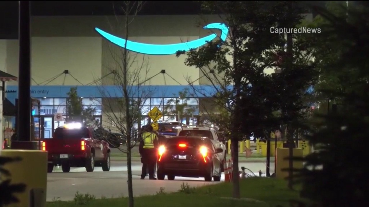 Man shot, killed by food delivery driver outside suburban Chicago Amazon facility