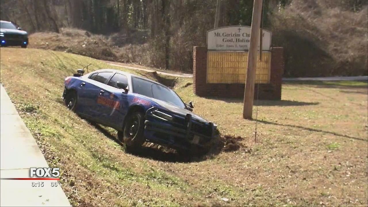 Police chase ends in series of crashes