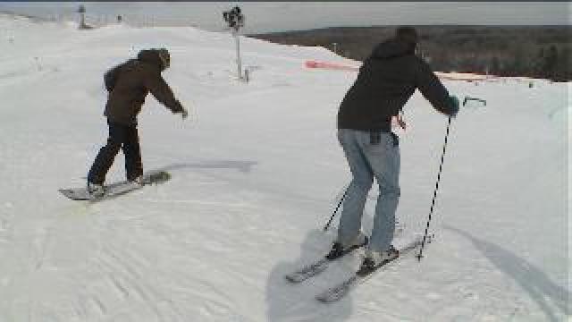 Chip goes skiing at The Rock Sports Complex