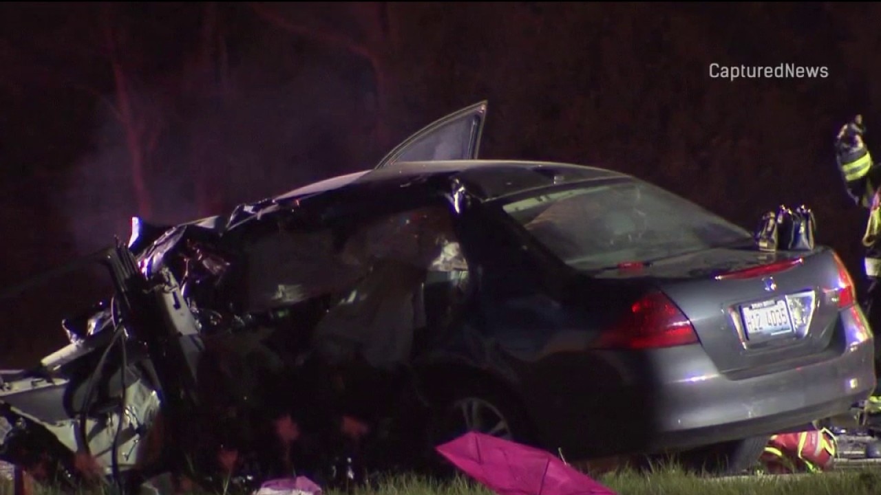 3 killed in wrong-way crash on I-88 in Chicago suburbs, ISP says