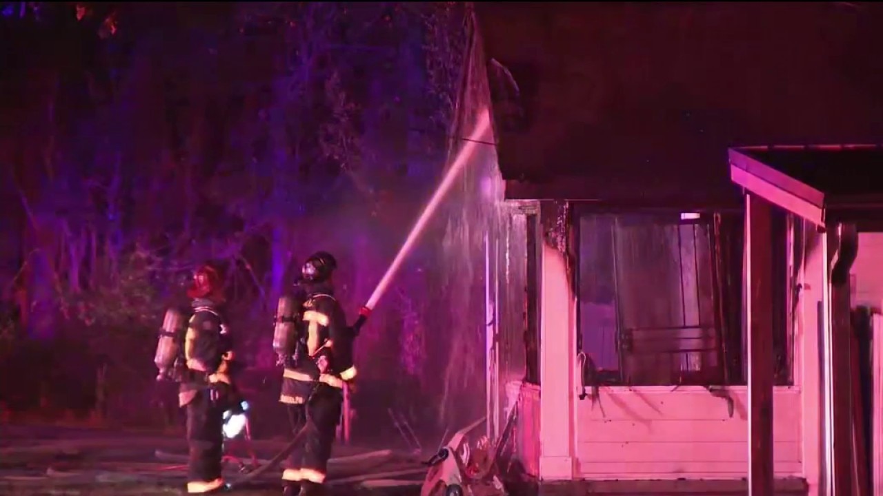 Two dead in Atlanta fire after sofa ignites