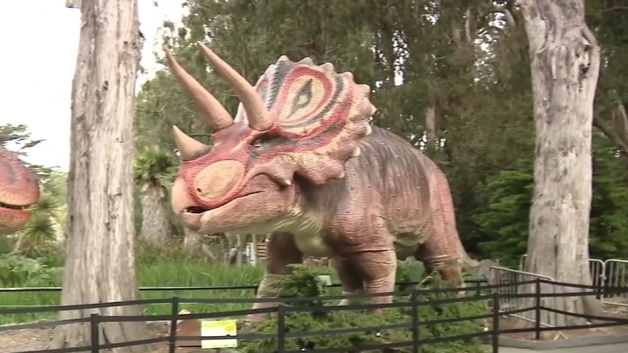San Francisco Zoo brings dinosaurs back with immersive summer experience