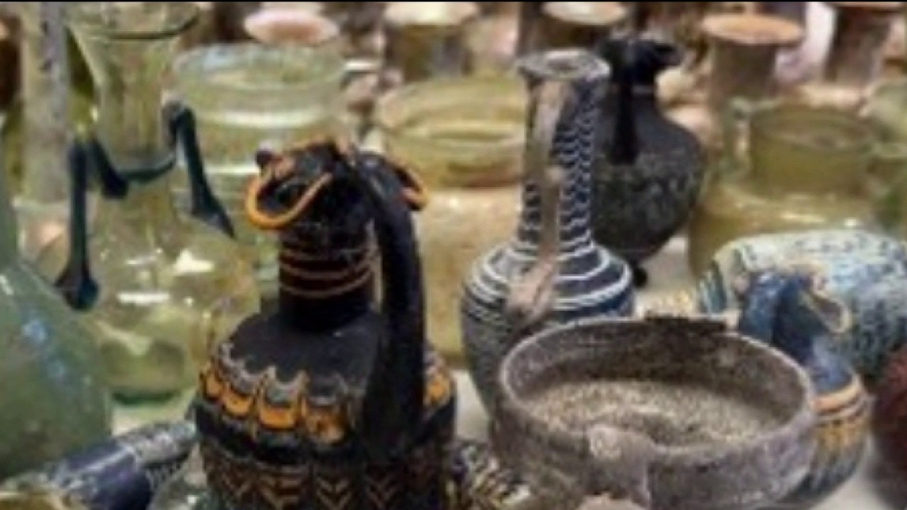 Federal agents seize ancient artifacts