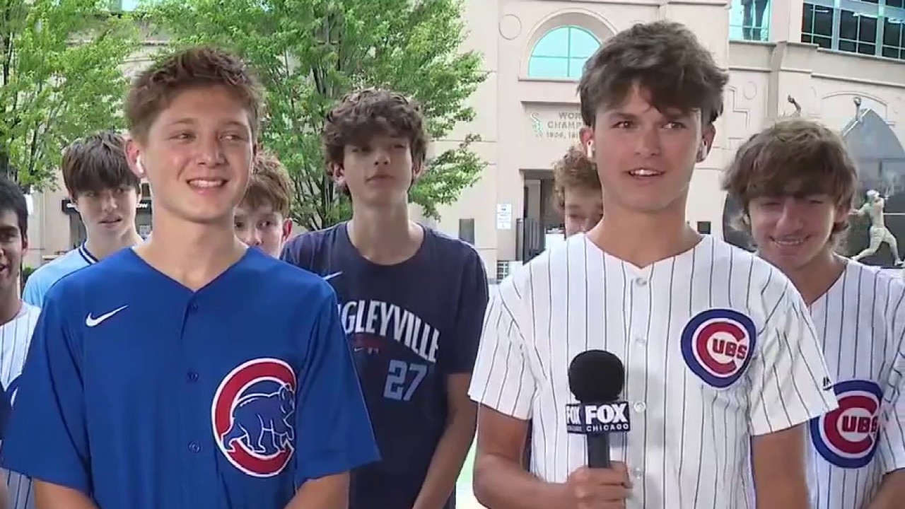 Carl Sandburg HS XC team runs from Rate Field to Wrigley for a good cause