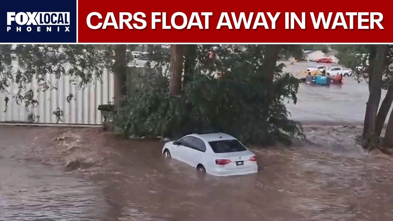 Prescott Valley residents clean up after flood