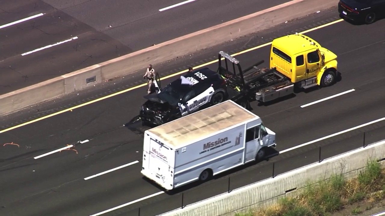 Crash blocks several lanes of Dumbarton Bridge