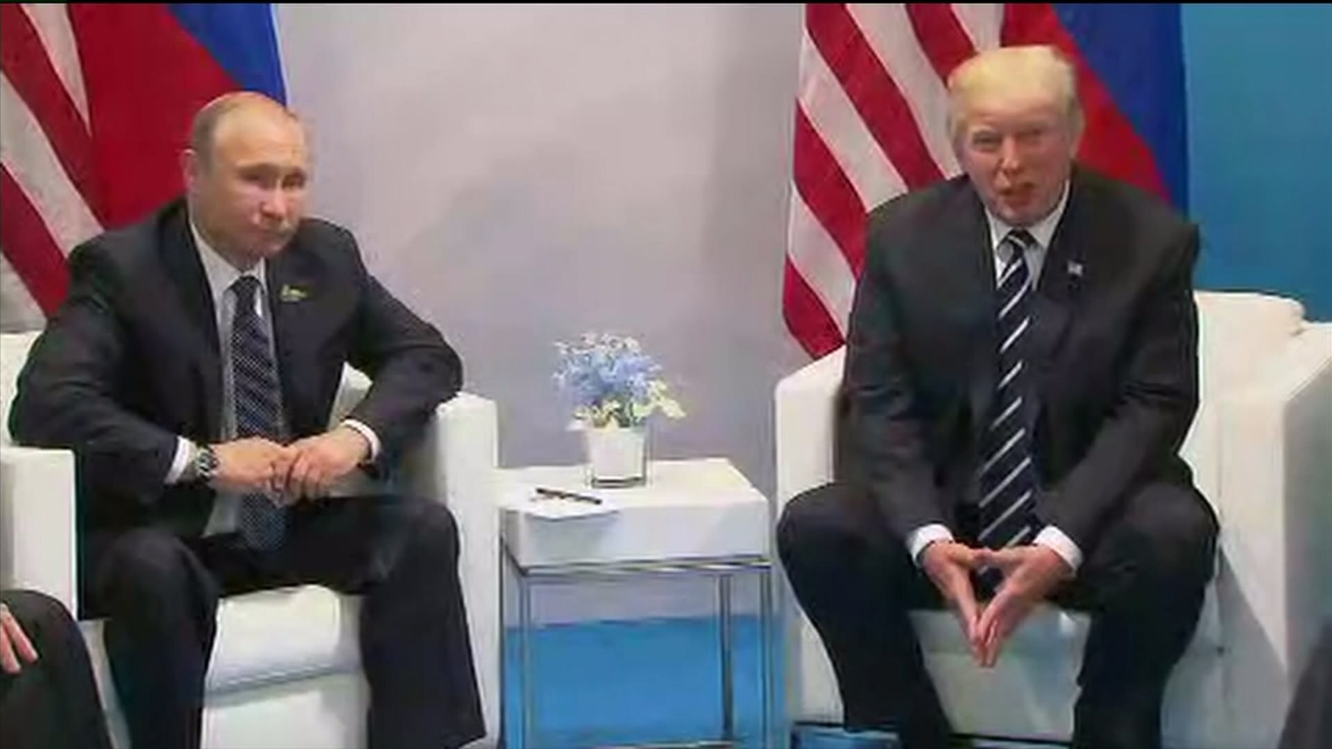RAW VIDEO: Pres. Trump, Putin meet