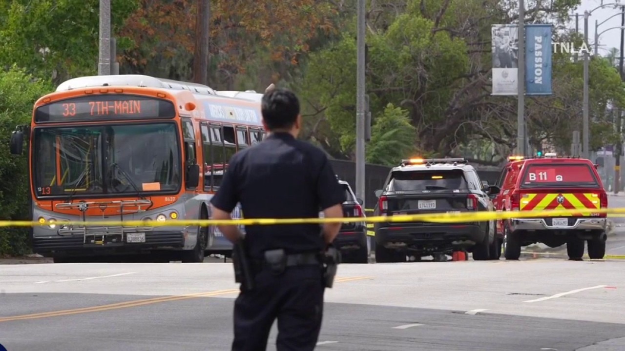 Dad shoots his kids, aged 4 and 10: LAPD