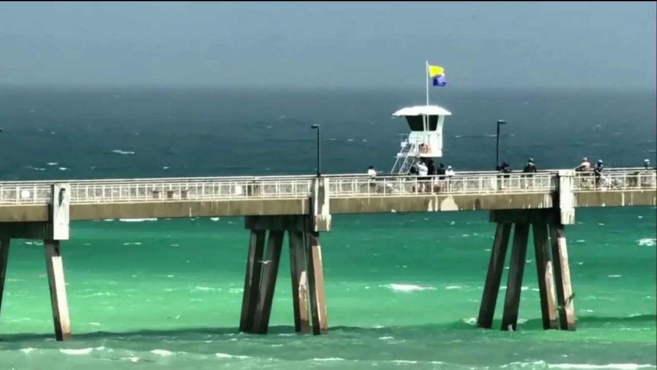Gulf storm threatens coast with 18 hours of wind