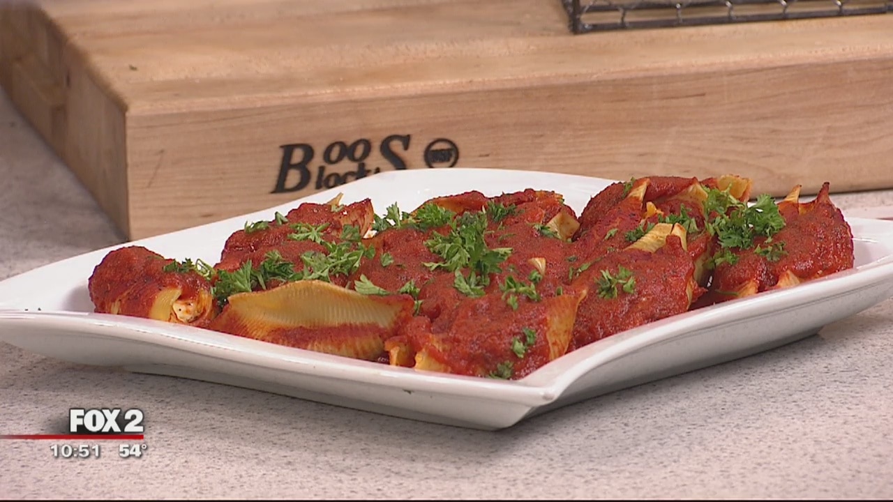 Quiana 'Que' Broden at Mich. International Women's Show