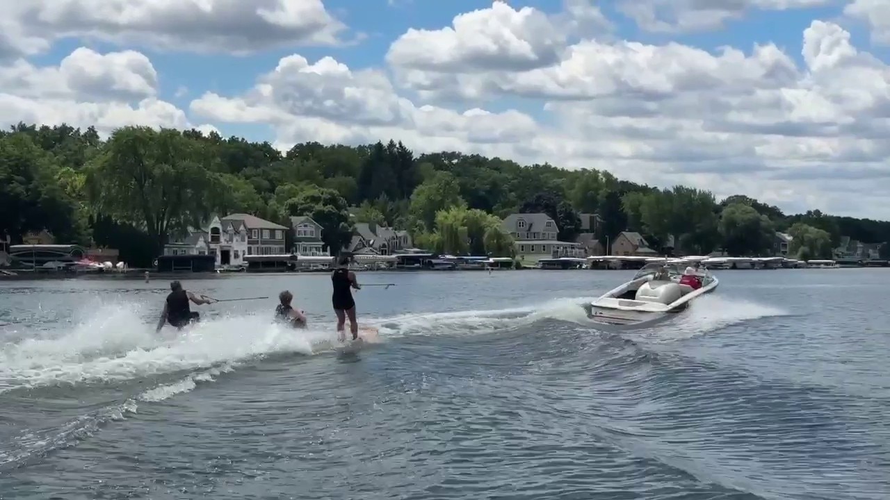 Water skiing for wounded vets