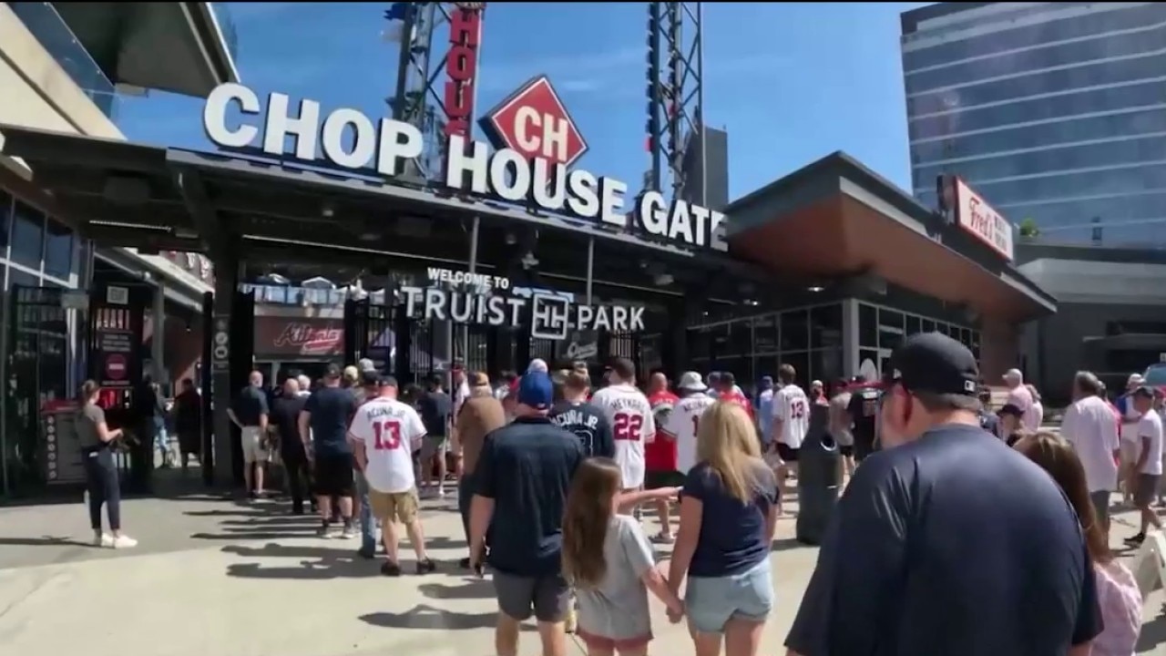 Braves fans react after extra inning playoff heartbreak
