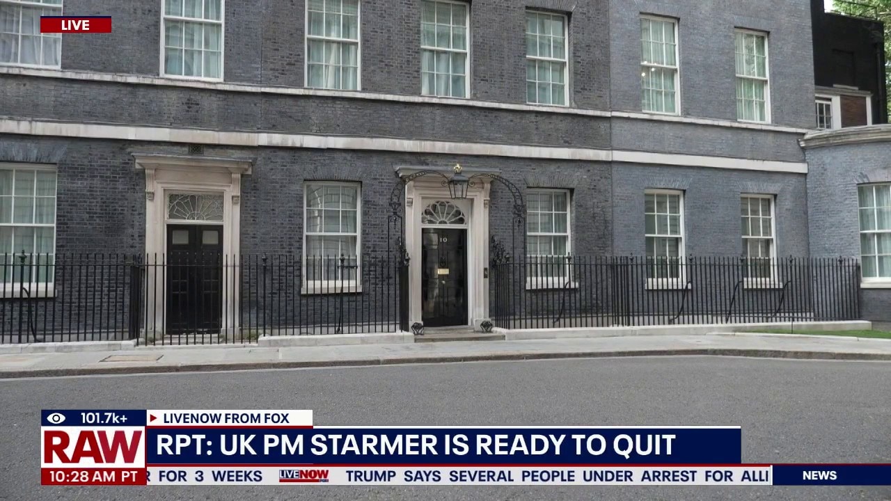 Trump: "Keir Starmer will resign" as UK Prime Minister