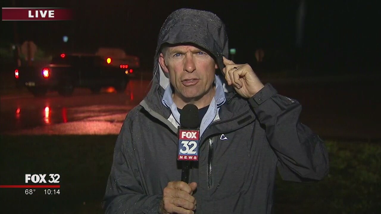 2 tornadoes reported; 3,000 without power in suburbs (Craig reports)