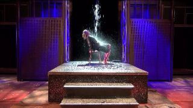 Laura re-creates memorable scene of Flashdance
