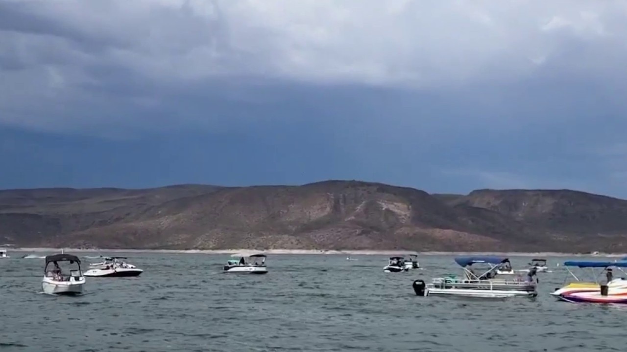 Arizona holiday weather brings dust to Lake Pleasant