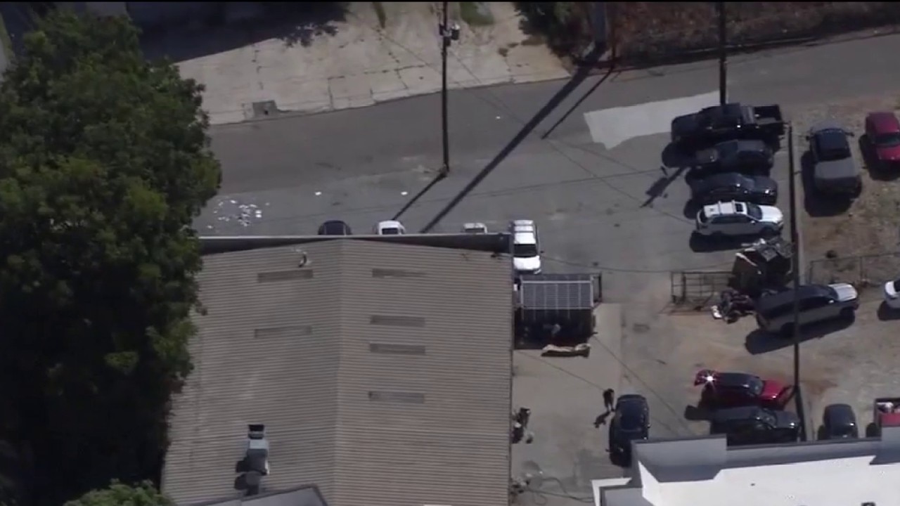 Worker shot at collision shop in Avondale Estates