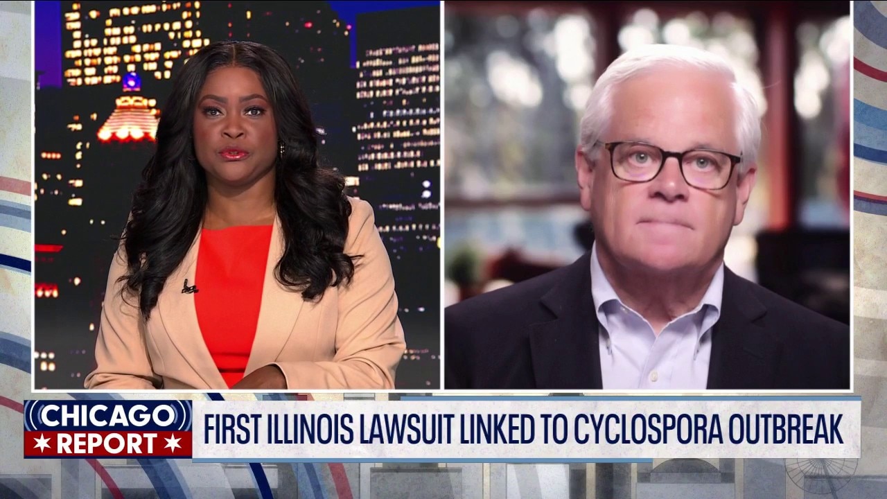 First Illinois lawsuit: Chicago couple sues Taylor Farms over tainted Taco Bell lettuce