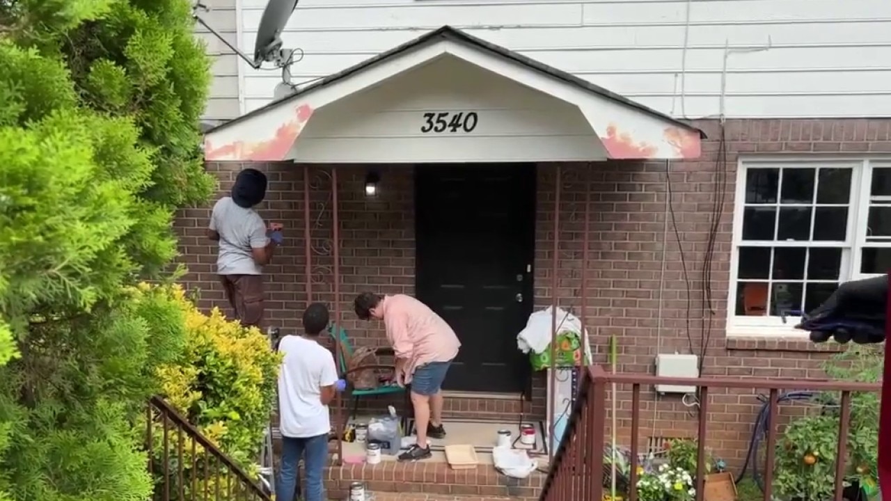 Both Hands: Volunteers rally around widow in need