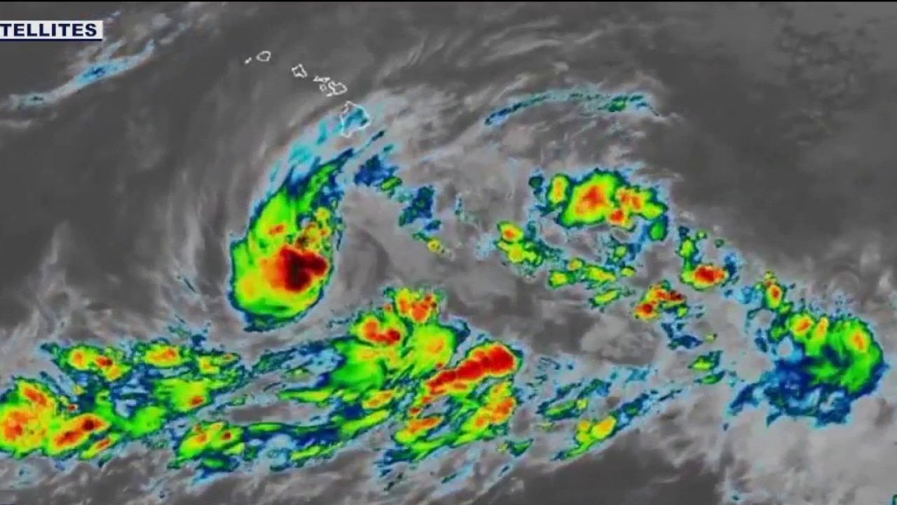 Hawaii braces for Hurricane Nolo