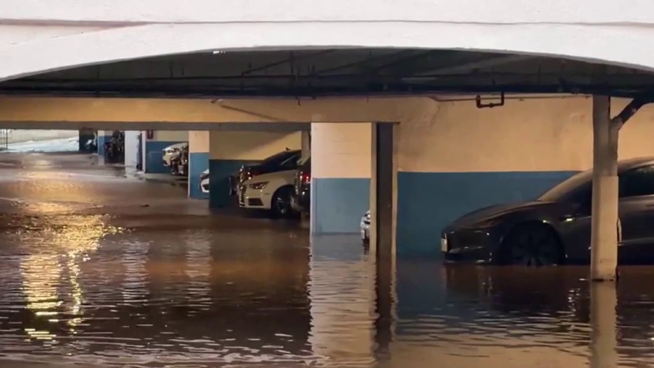 Major water main break sends water gushing through WeHo streets