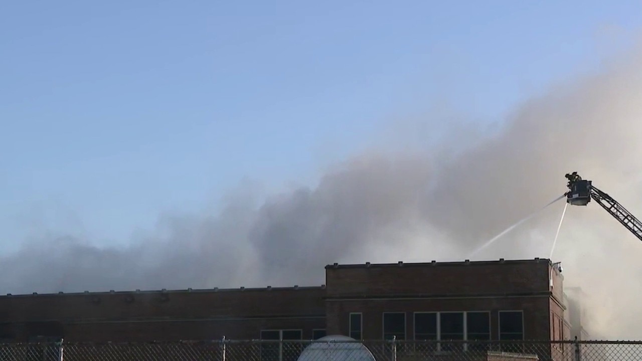 Firefighters battle blaze at Lincoln Avenue School in Milwaukee