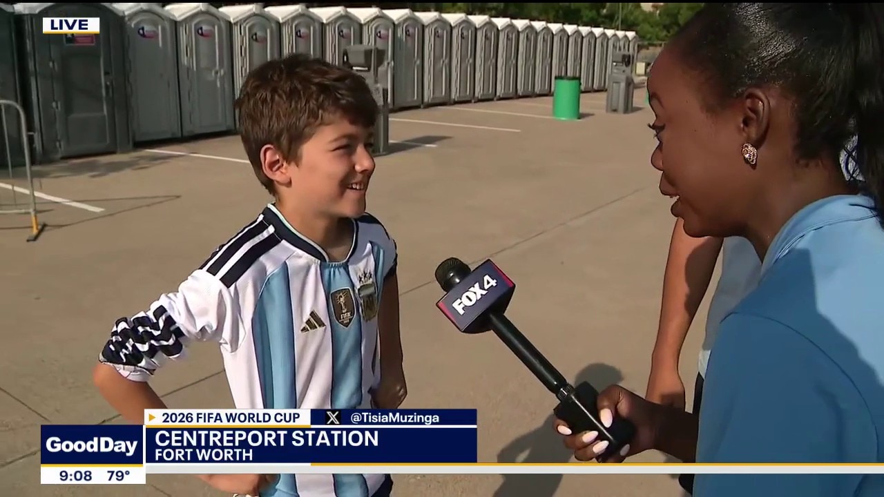 Fans get ready to watch Messi at Dallas Stadium