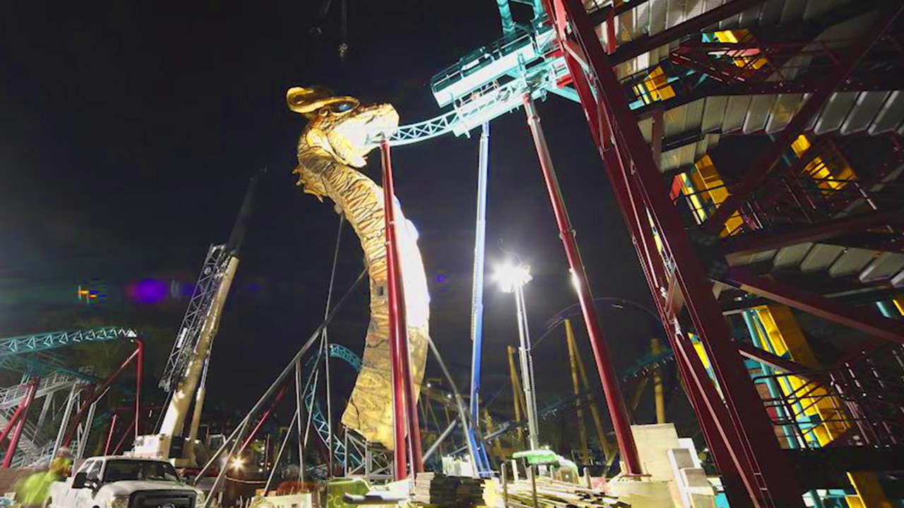 Time lapse of Cobra's Curse construction